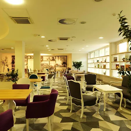 Hotel Mirna - Terme & Wellness Lifeclass-2